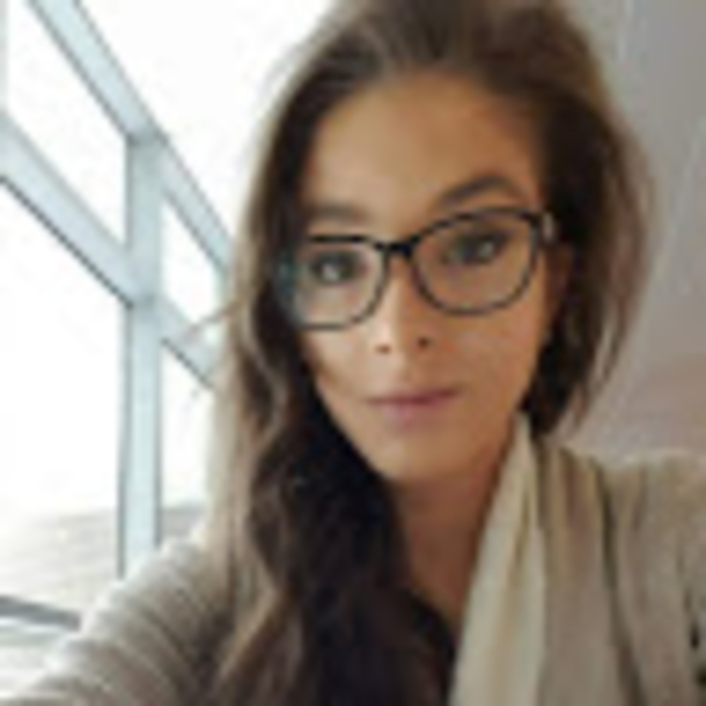 Meet your Posher, Anya